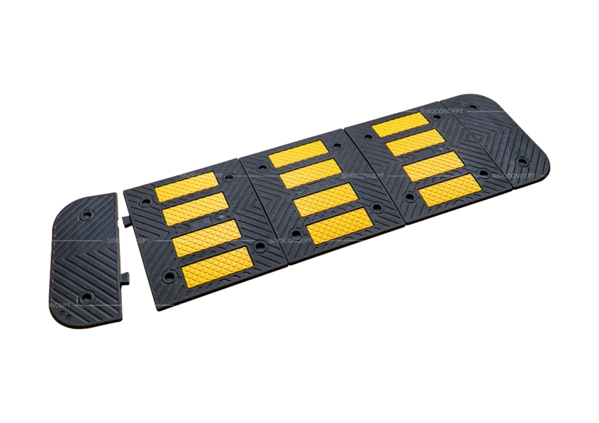 3 cm black and yellow plastic-rubber composite speed hump with reflective panels for car park and traffic calming use