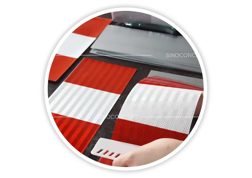 Metal roadworks beacon configuration options including RA1 and RA3 reflective grades, with single-side and double-side panel types for varied visibility needs