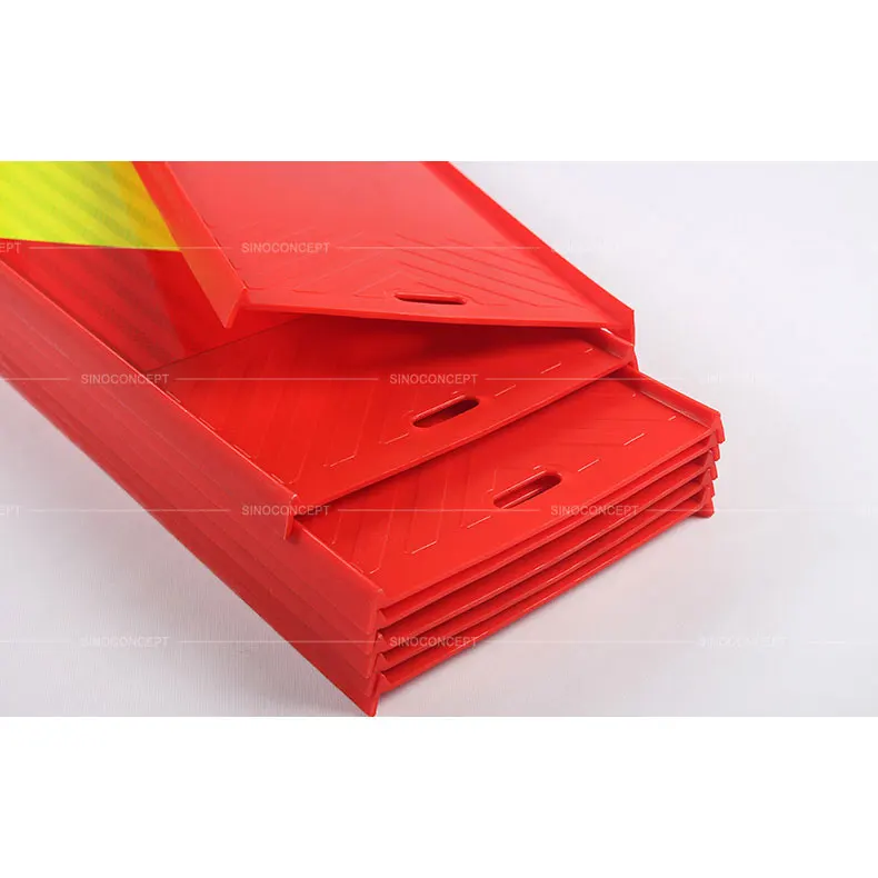 Scandinavian delineator panel 22 mm profile stacks neatly to save packing space and shipping costs